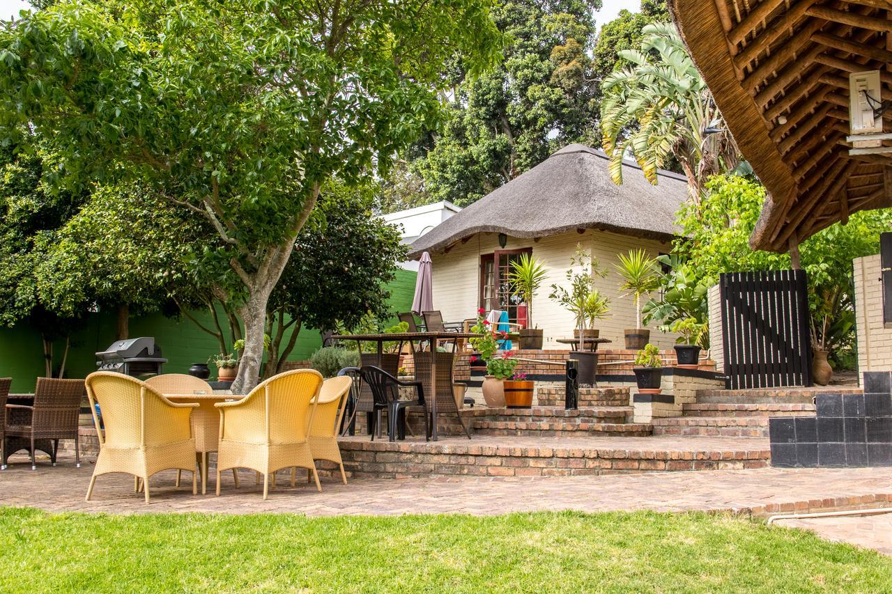 Winelands Villa Guesthouse And Cottages Сомерсет-Уэст Экстерьер фото